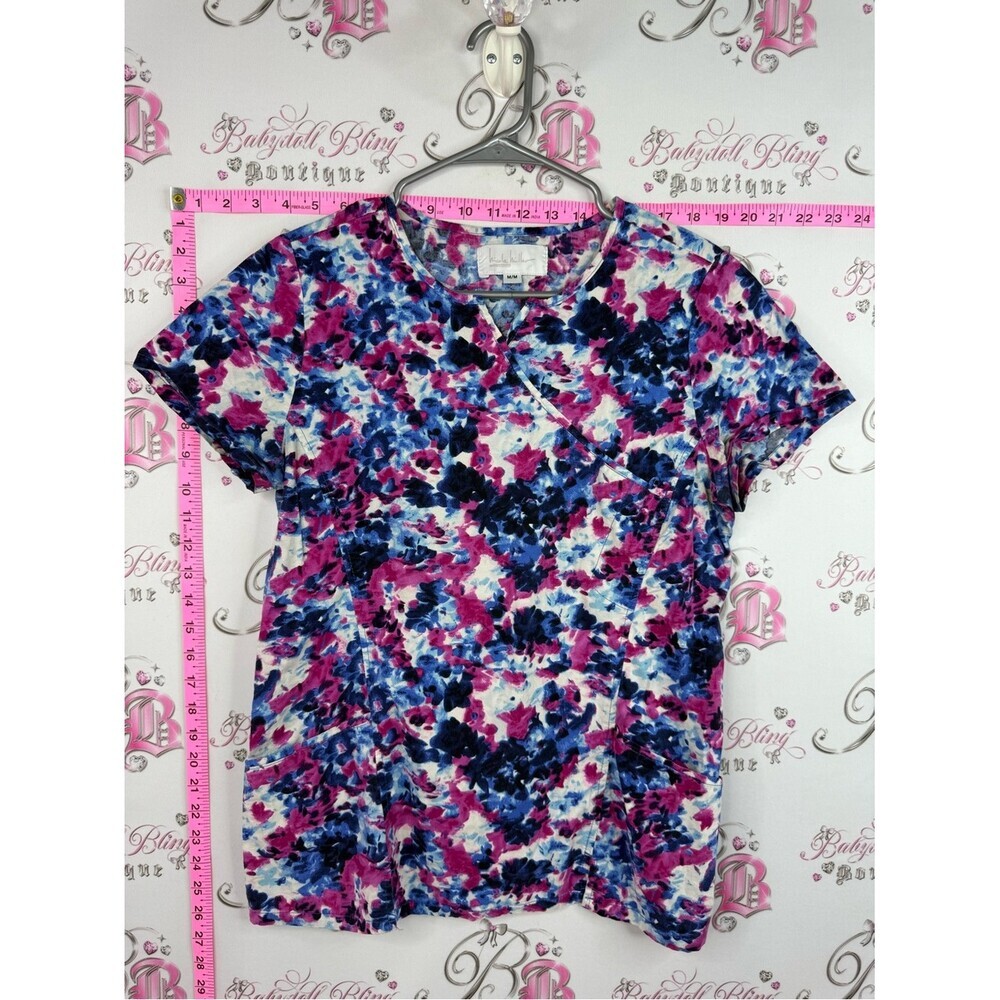 Nicole Miller scrubs shirt Pink and Blue Floral Short Sleeve V-Neck Top